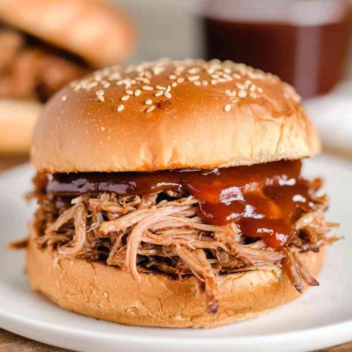 pulled pork sandwiches